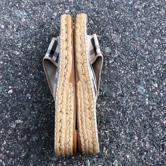 Burberry Multicolor Ladies Beach House Slippers Sandals Size 41 EU - Picture 7 of 11